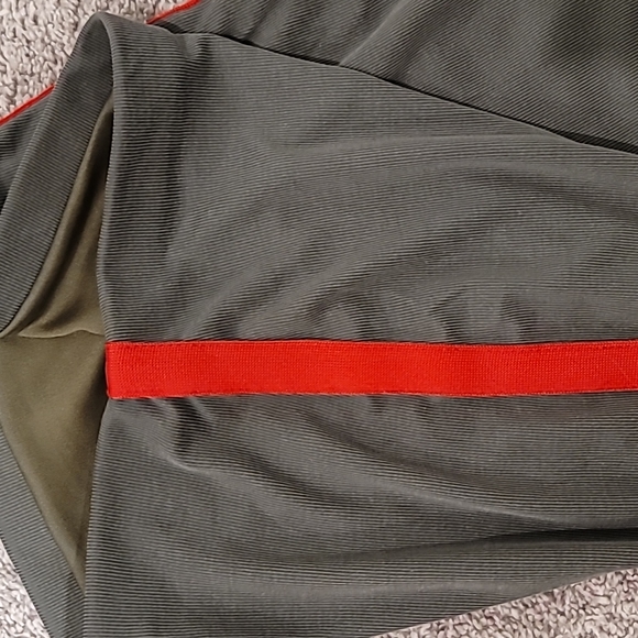 Matching Skirt Set - Picture 2 of 3